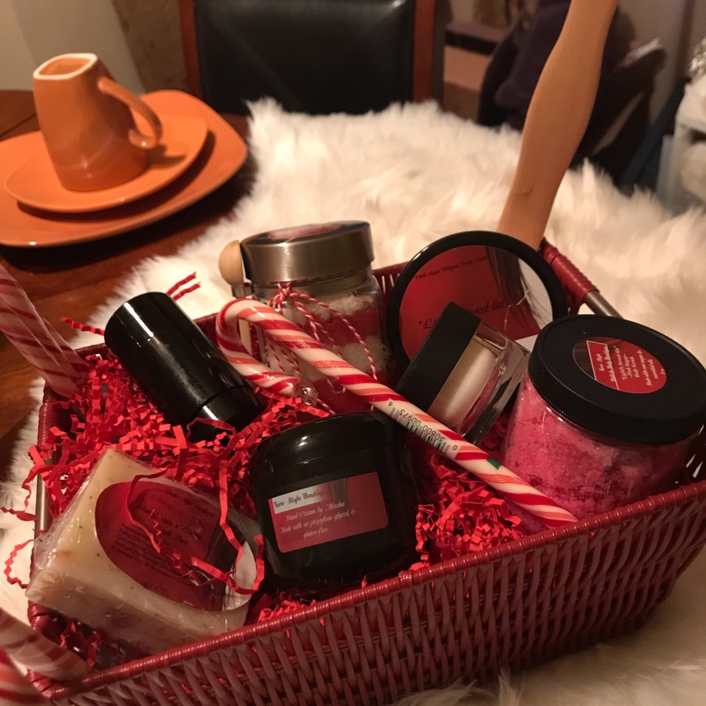 Holiday gift baskets